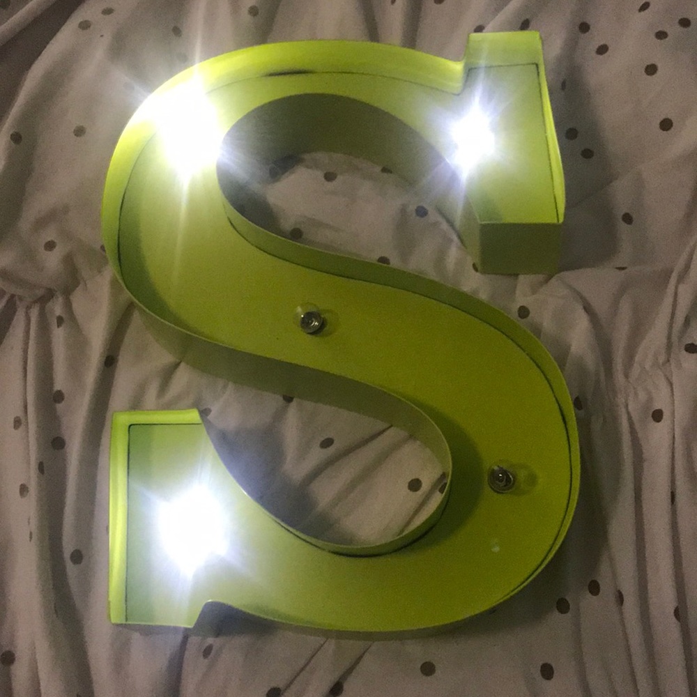 S light